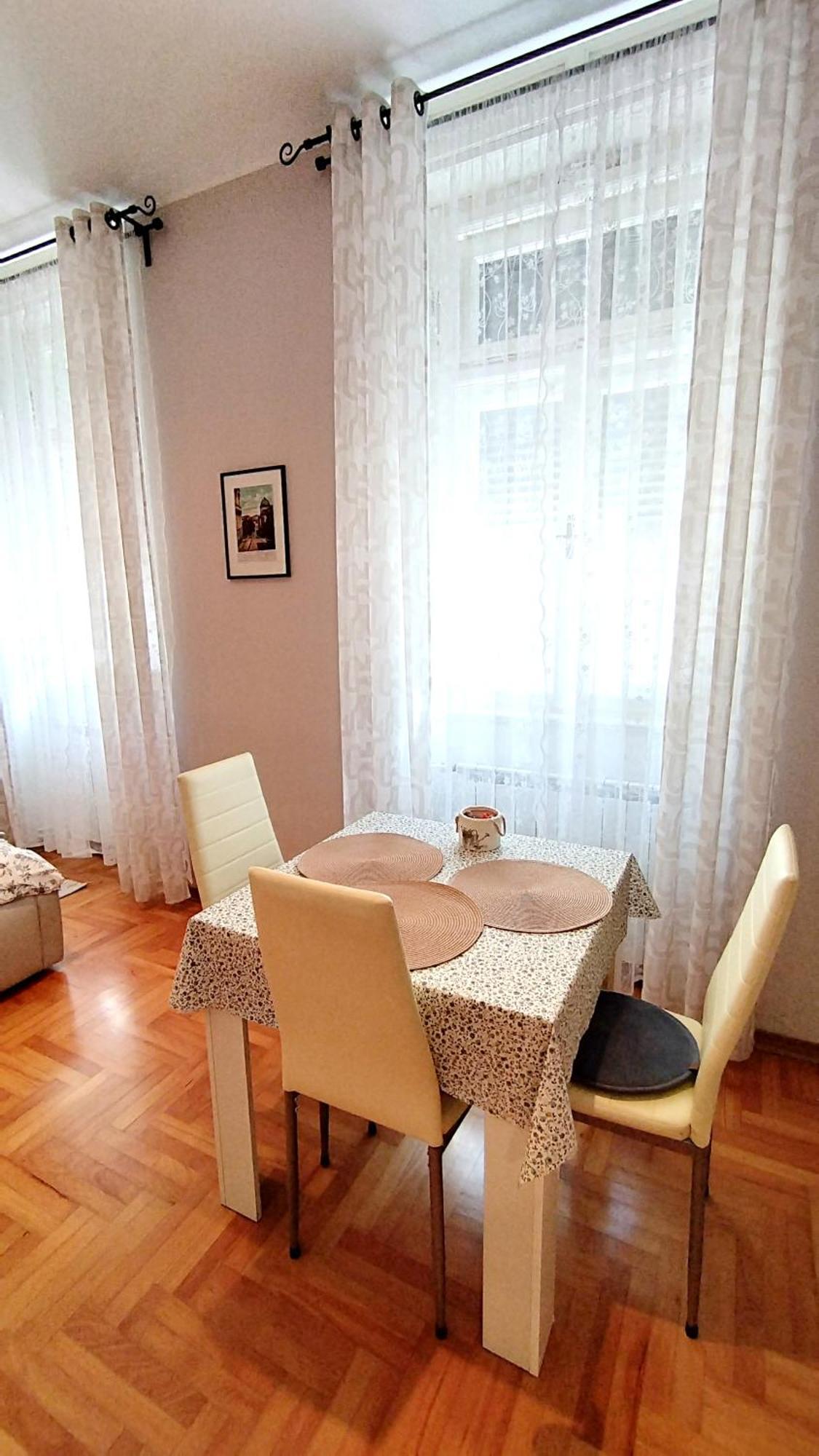 Lavender - City Room With Free Parking Пула Экстерьер фото