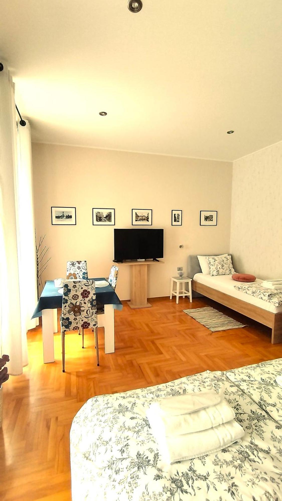 Lavender - City Room With Free Parking Пула Экстерьер фото